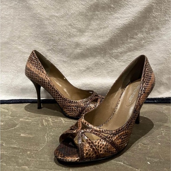 Nine West snake skin heels - Picture 1 of 4